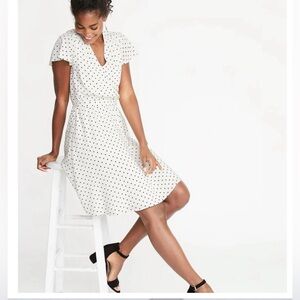 NWT Old Navy Waist-Defined Polka Dot V-Neck Dress Sz L
